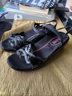 Klogs Black Patent Leather Wedge Strap Sandals, sz 8